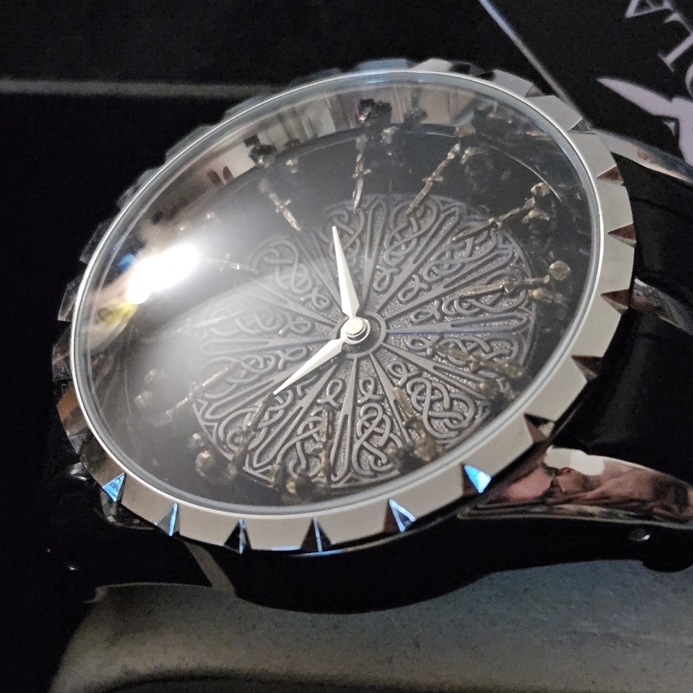 STUNNING ONOLA MILITARY WATCH NEW WITH TAGS AND BOX - Picture 3 of 7
